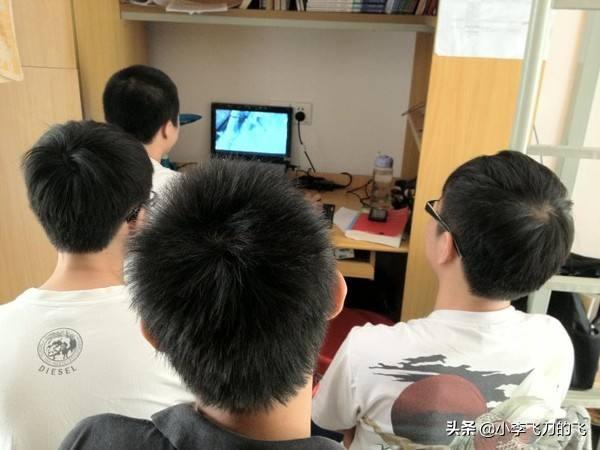 大学生道德现象_大学生道德现象分析