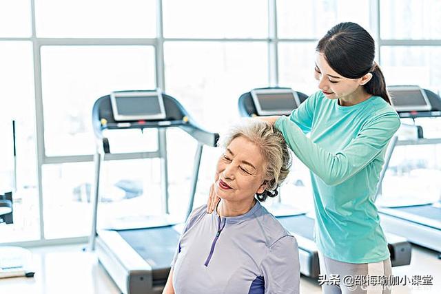 瑜伽基础入门视频_瑜伽基本入门视频