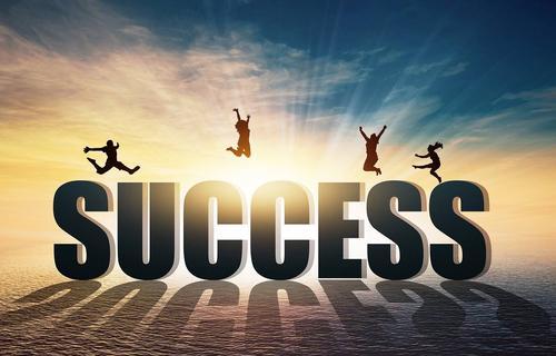 描写努力奋斗的诗句(描写努力奋斗的诗句是什么)